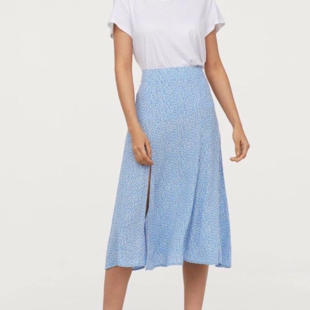 H&M blue floral midi skirt